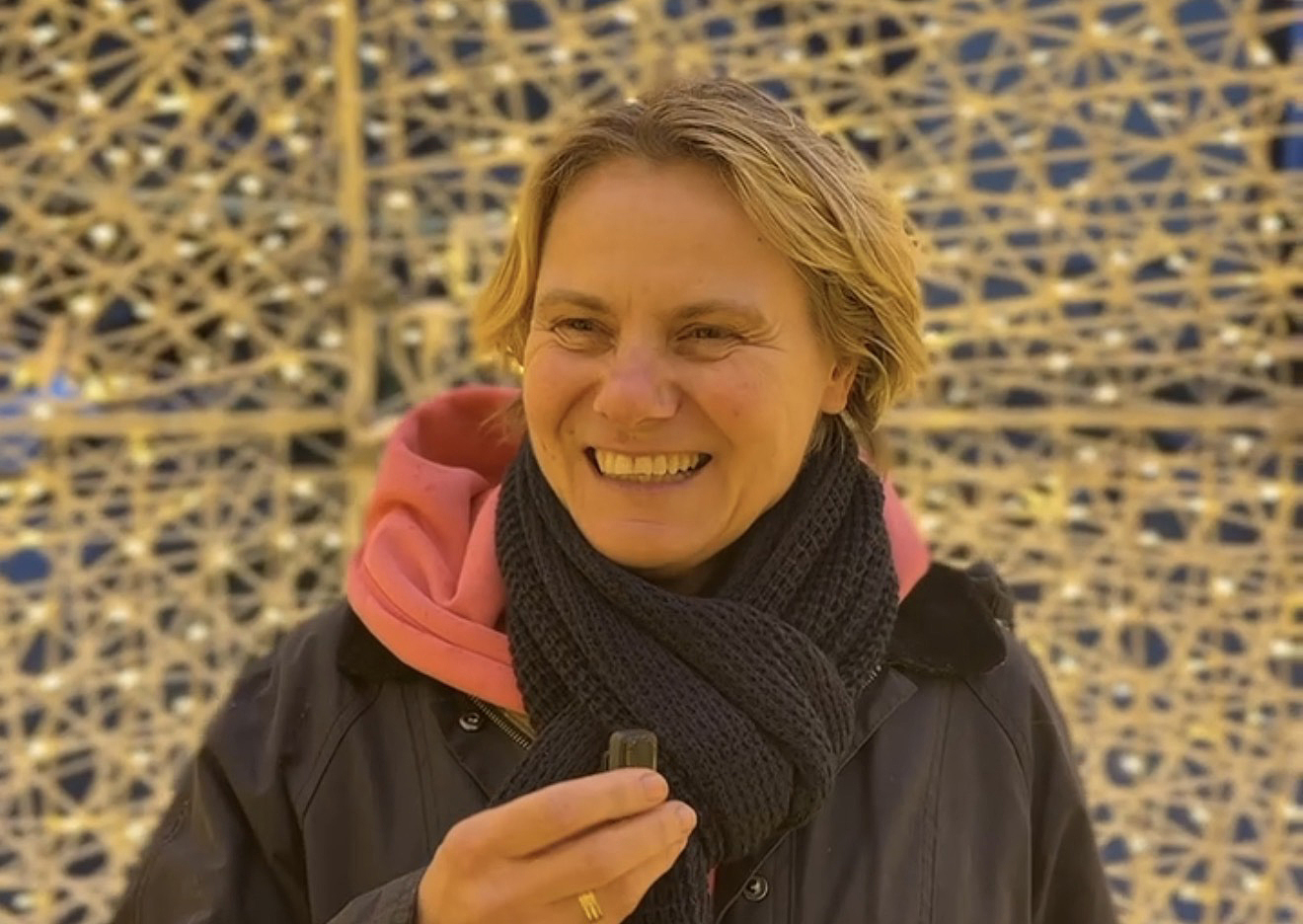 Christiane Staab MdL whrend eines Reels fr ihren diesjhrigen Online-Adventskalender. (Foto: Christine Fischer)